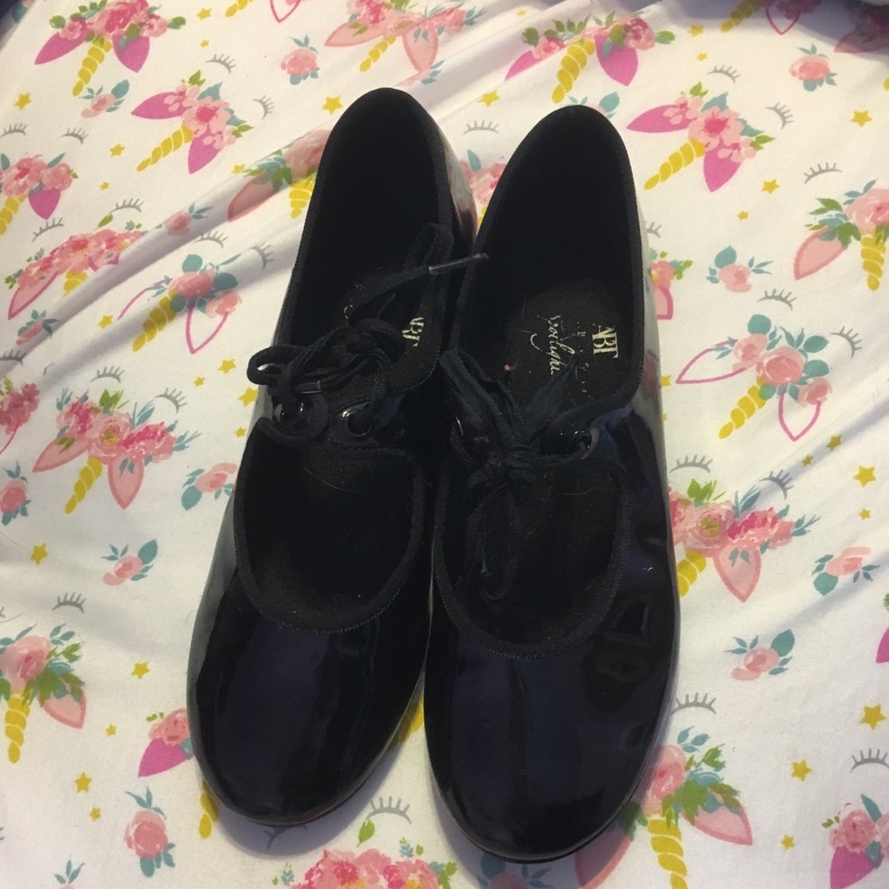 Black tap shoes size 1